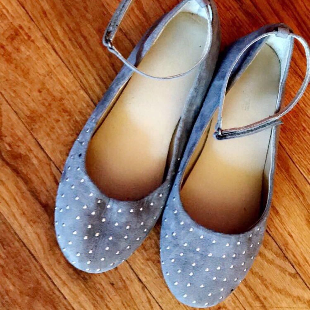 American Eagle Girls Size 4 Gray with Silver Dots